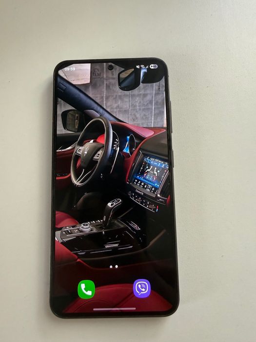 Продам Samsung S 23 з 2 фізичними сім картами в ідеальному стані.