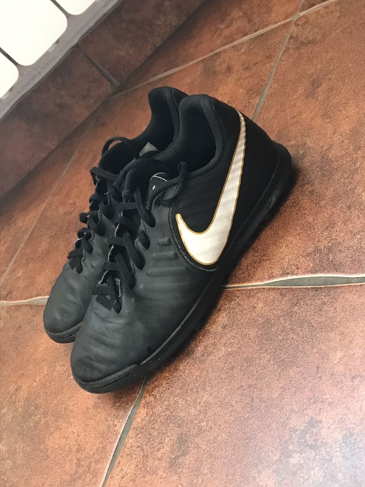 Buty Nike turfy romiar 38
