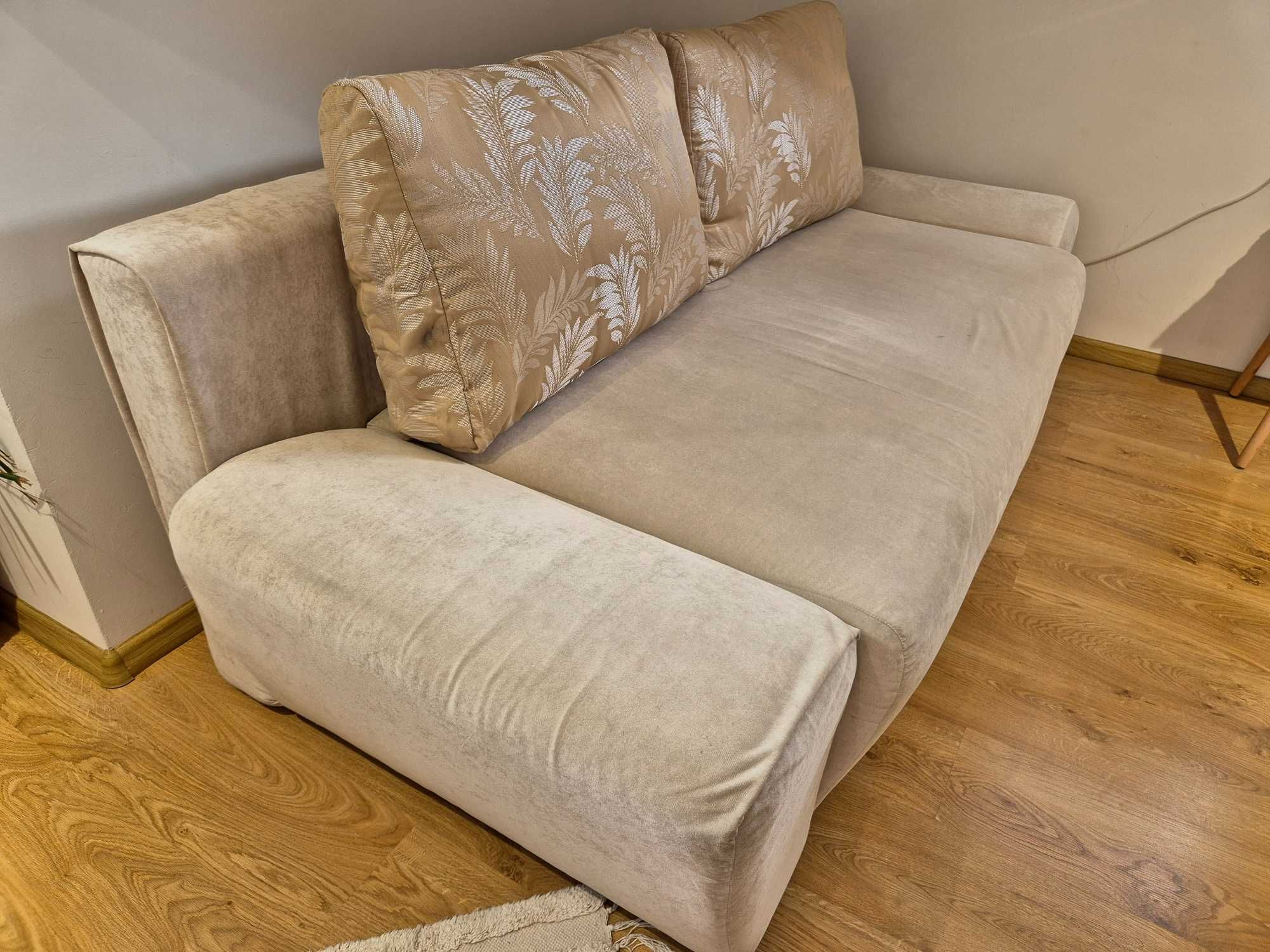 Sofa beżowa 100x220 z funkcją spania i z pojemnikiem na pościel