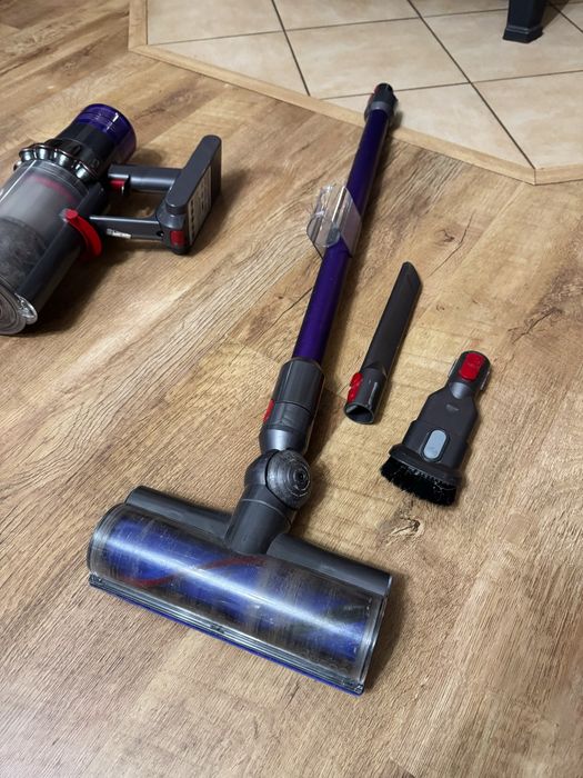Odkurzacz pionowy dyson v11