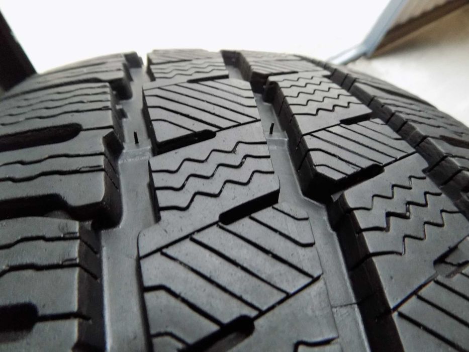 4 x opona zimowa 235/65r16C Michelin Agilis Alpin - 2022r