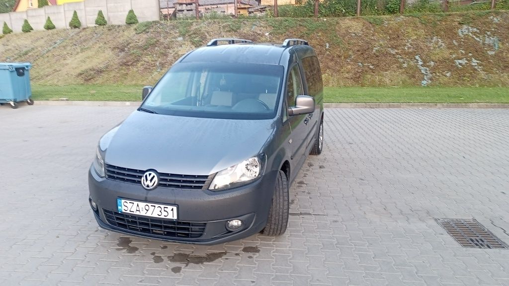 VW  CADDY  MAXI  Long 7 osób