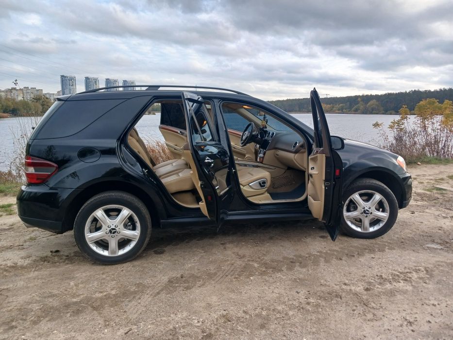 Продам Mercedes ML350