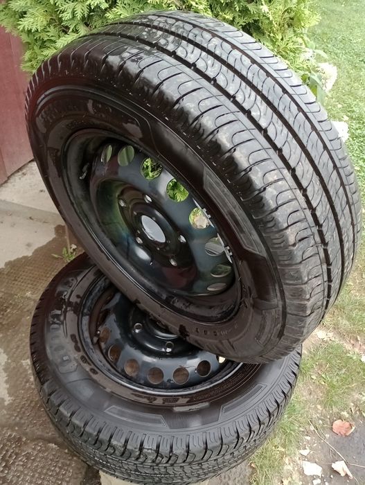 Колеса в зборі резина R16