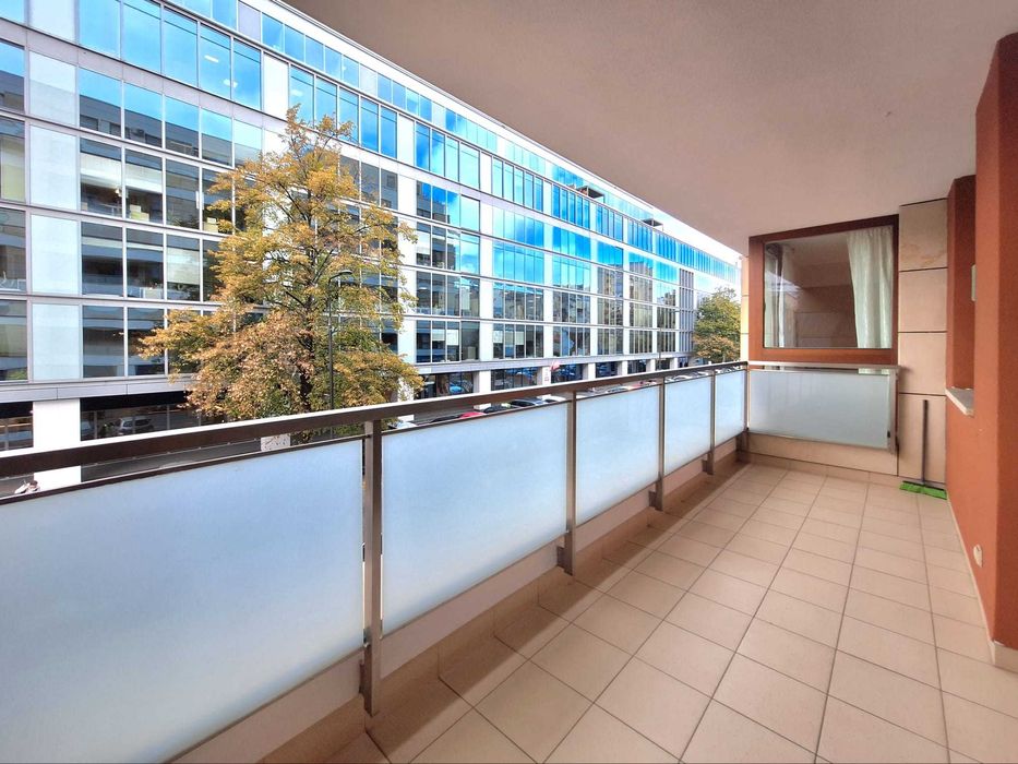 Browary Warszawskie ul. Chłodna 48 (Apartamentowiec Meridian ) 2 pok