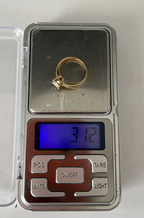 Кільце каблучка лимонне золото 585 розмір 17