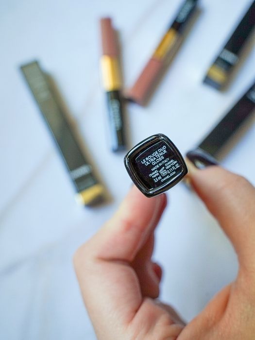 Рідка помада Chanel Le Rouge Duo Ultra Tenue 186 Pink Nude