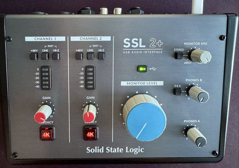 Звукова карта SSL 2+
