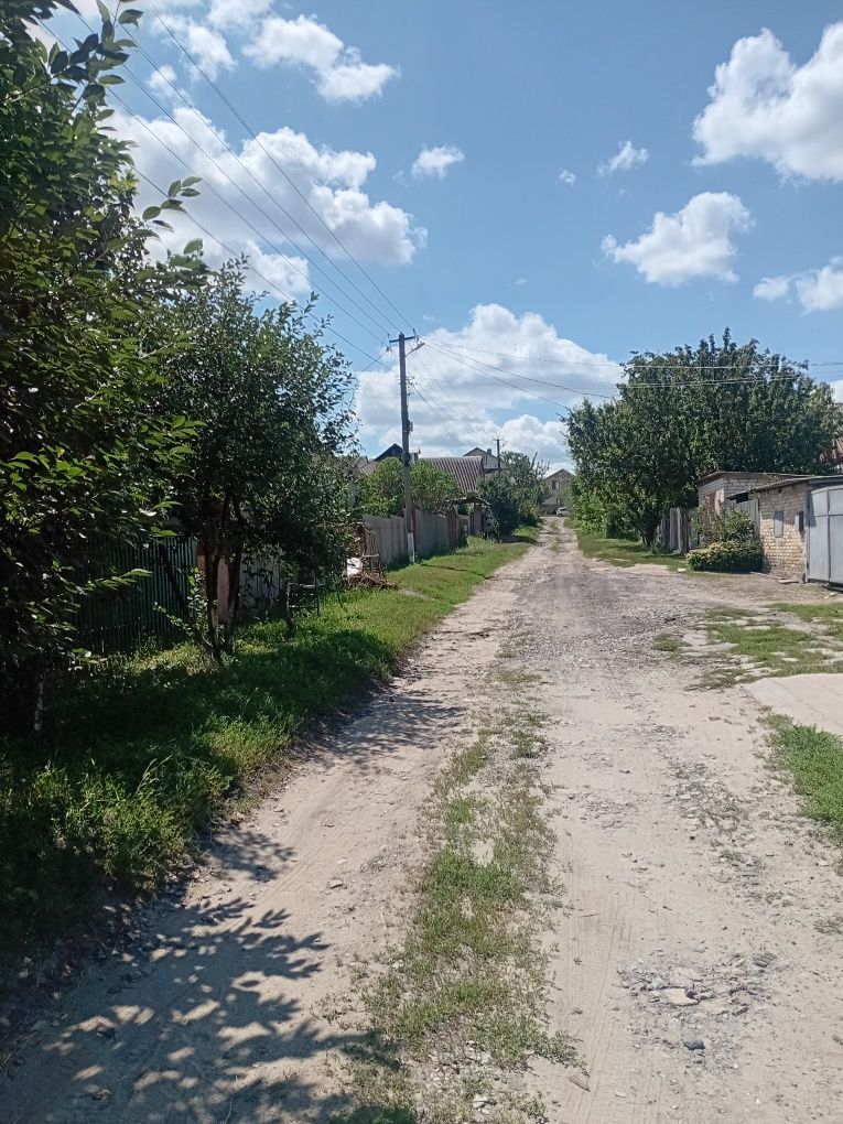 Продам ДОМ 112м2   Люботин рядом центр 30500уе