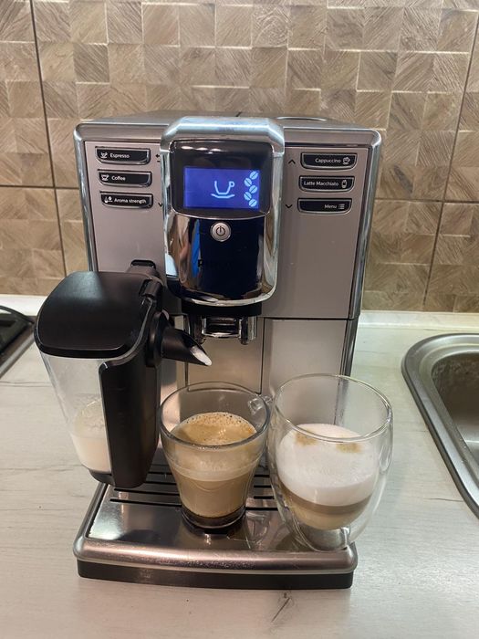 Кавомашина Philips/Saeco Incanto Cappuccino є Вибір сіра чорна