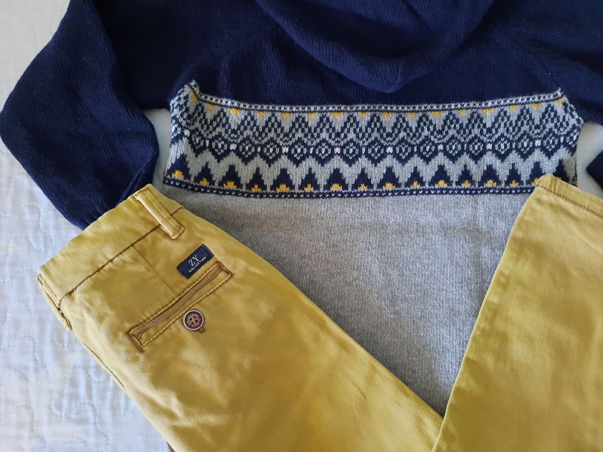 Conjunto para rapaz: camisola de lã e calças chino - 6/7 anos