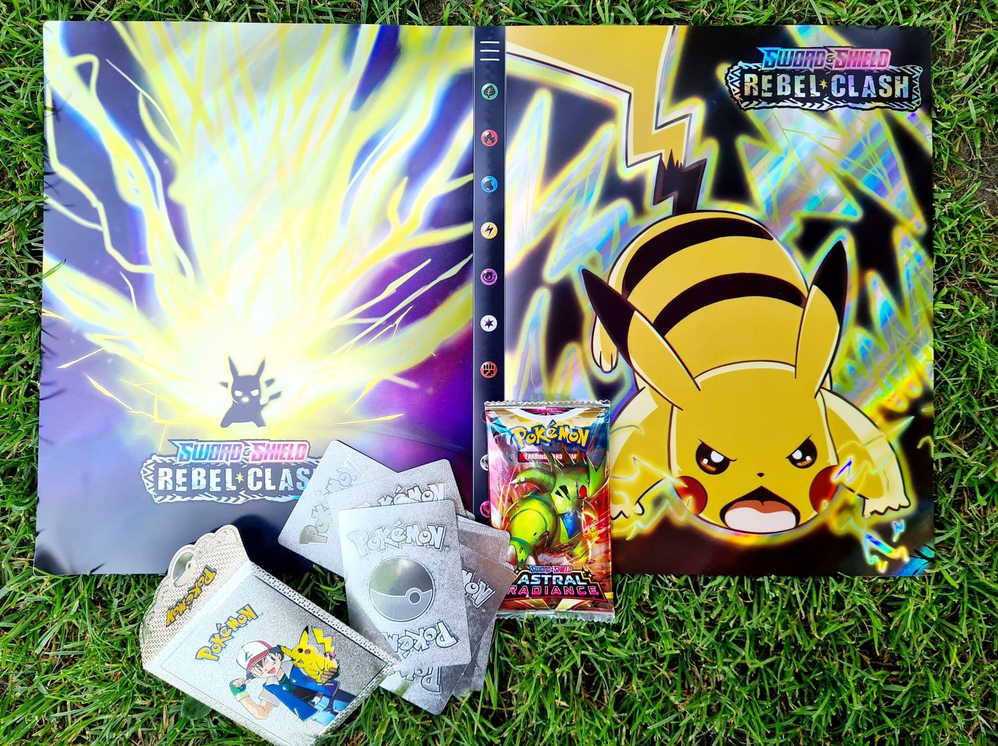 Nowy super zestaw karty Pokemon + album A4 na karty Pokemon - zabawki