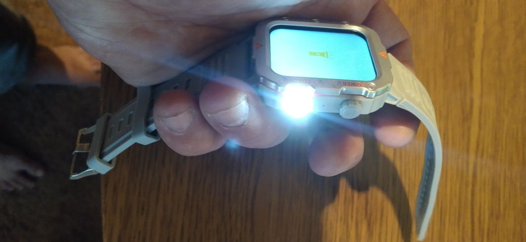 Продам SmartWatch часы.С функцией разговора.