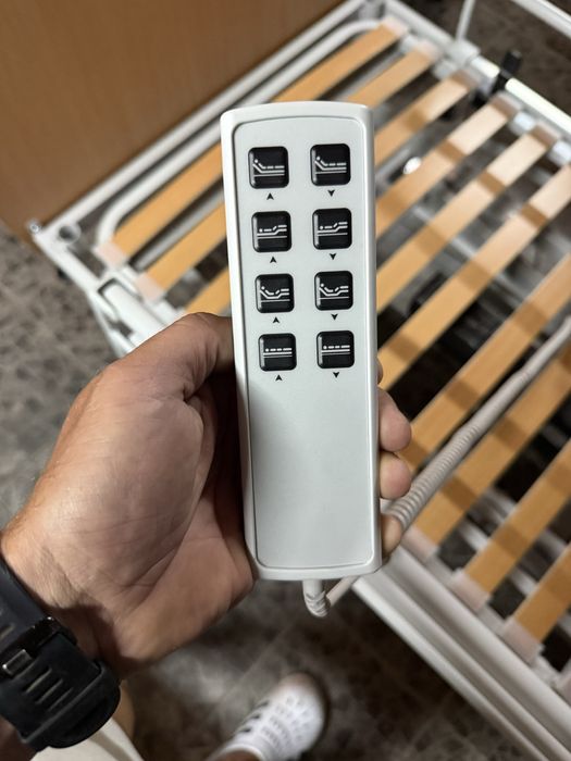 Cama articulada  com 3 anos de garantia