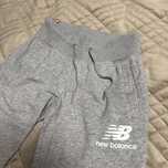 Жіночі спортивні штани фірмові New Balance. Розмір XS