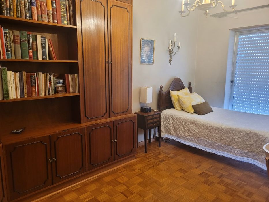 Quarto para universitário/a, estudante de mestrado ou recém-formado/a