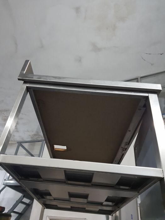 Escaparate Bancada em inox reforçado