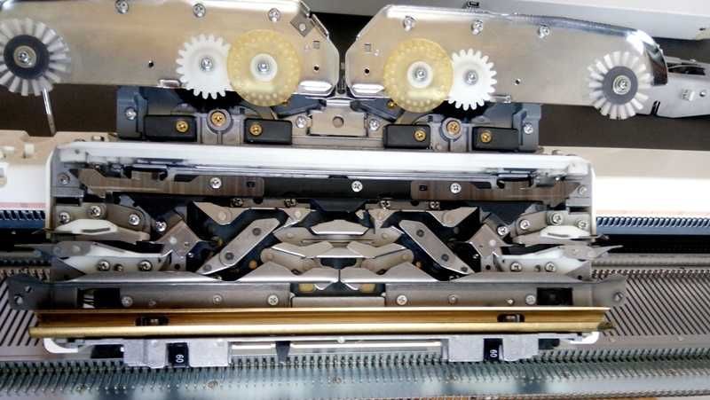 вязальная машина 5ый кл Silver Reed SK 840