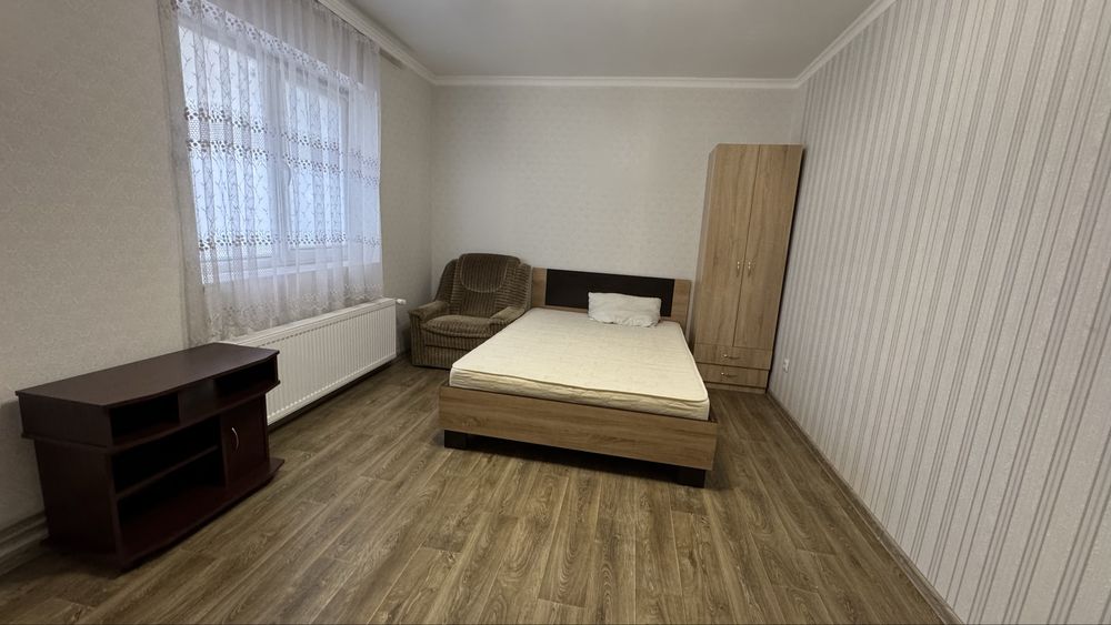 Кімната, ціна вже з комунальними