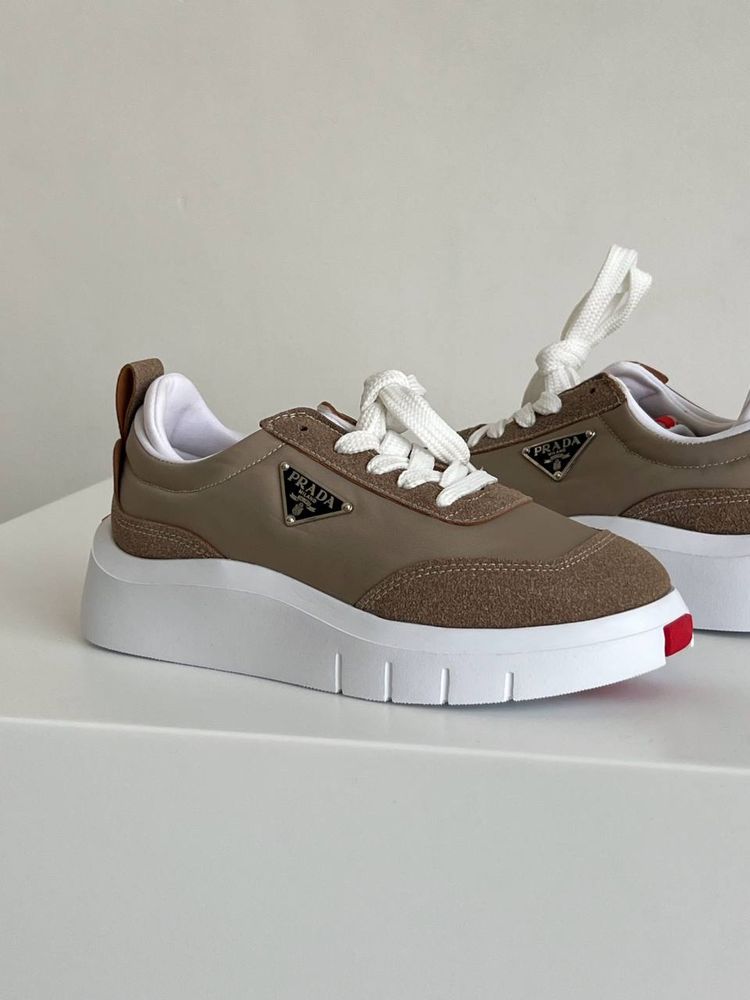 Sneakersy damskie Prada beige