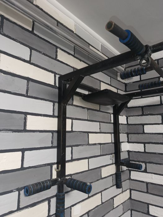 Настенный турник 3 в 1. Брусья, тренажёр на пресс, турник