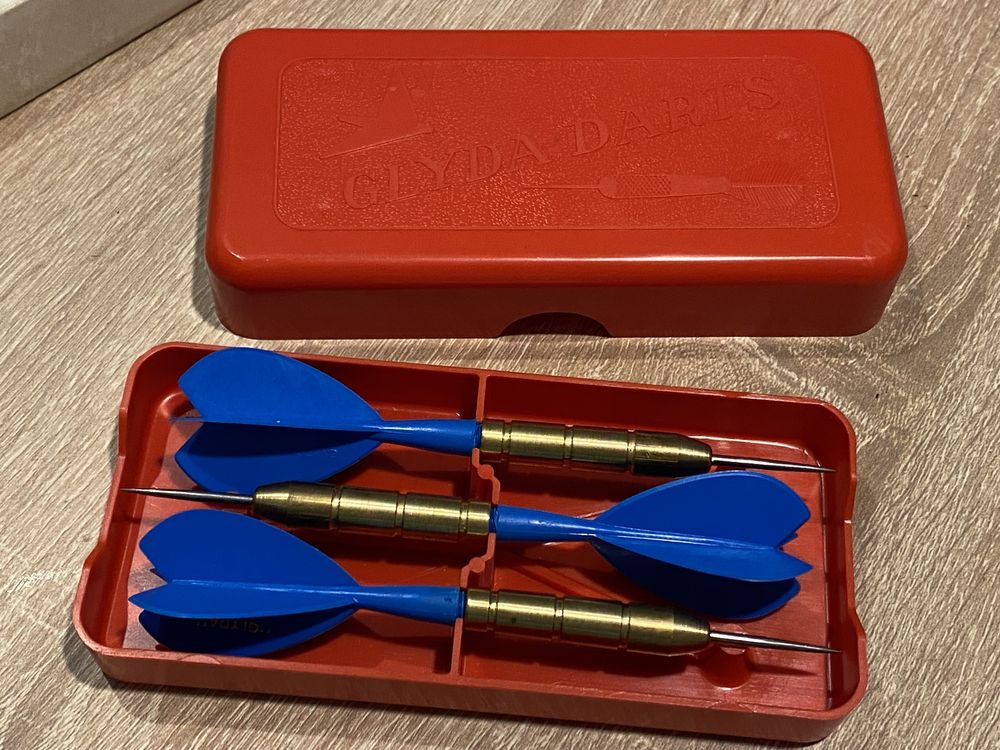 Zestaw rzutek vintage glyda darts . Made in England