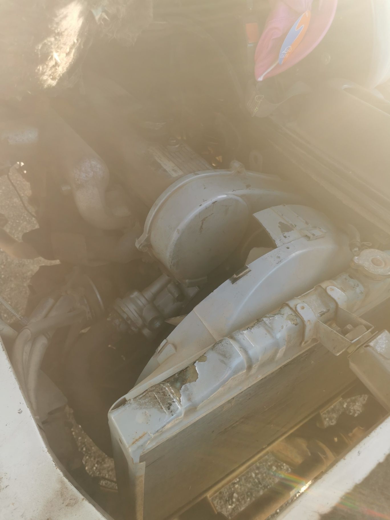 Mitsubishi L300 pronta para o trabalho