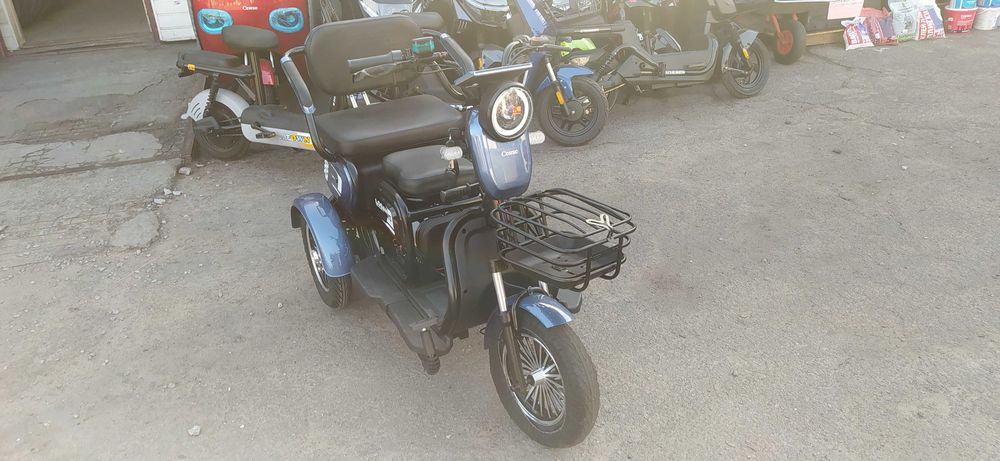 Электротрайк Corso Logan RS 1200W/72V/23AH