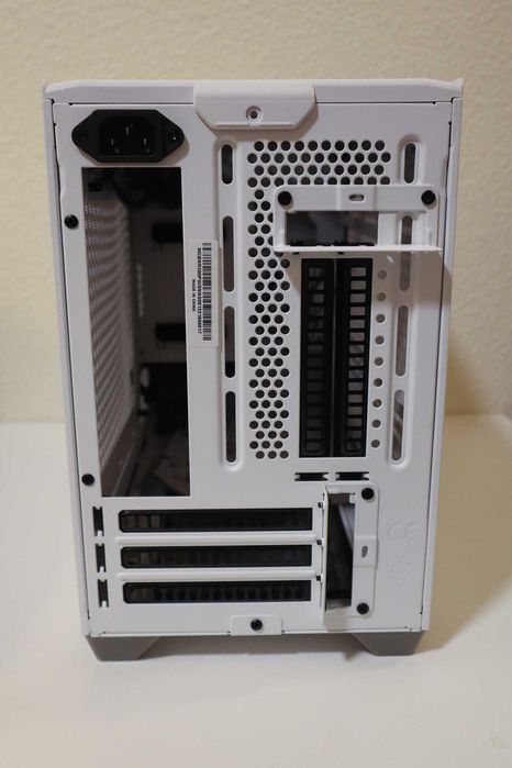 Caixa Computador Cooler Master Masterbox NR200P Mini-ITX