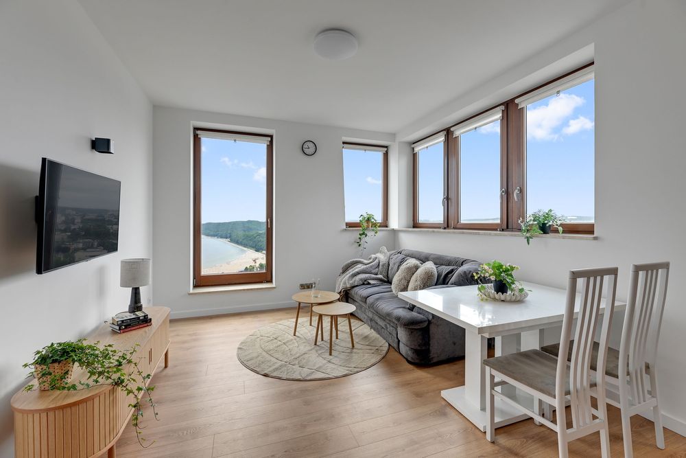 Sea Towers/studio na XXIX kon. z widokiem na morze, panoramę miasta