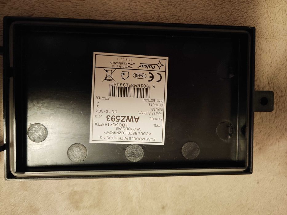 Moduł bezpiecznikowy w obudowie AWZ593 Pulsar, 4 kanały