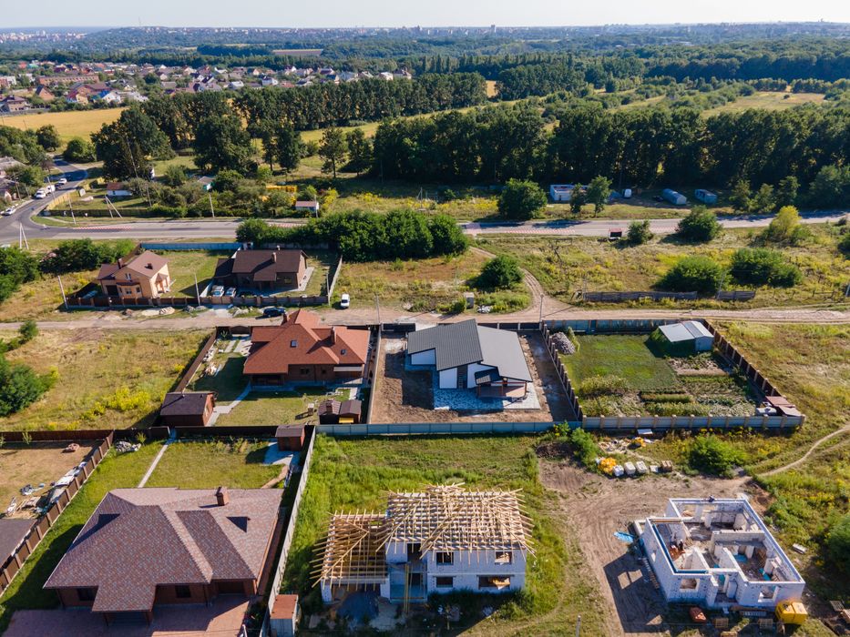 Продам будинок на Спартака біля Дендропарку.