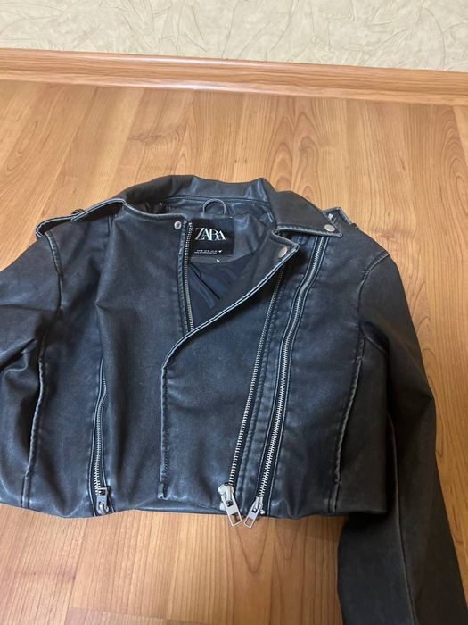 Байкерська косуха ZARA