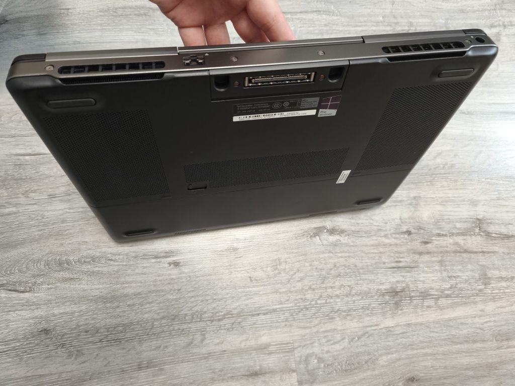 Великий ігровий 32/512/GDDR5/SSD/FullHD IPS/Core i7/8ядер з ссд нвідіа