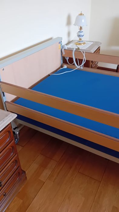 Cama articulada nova
