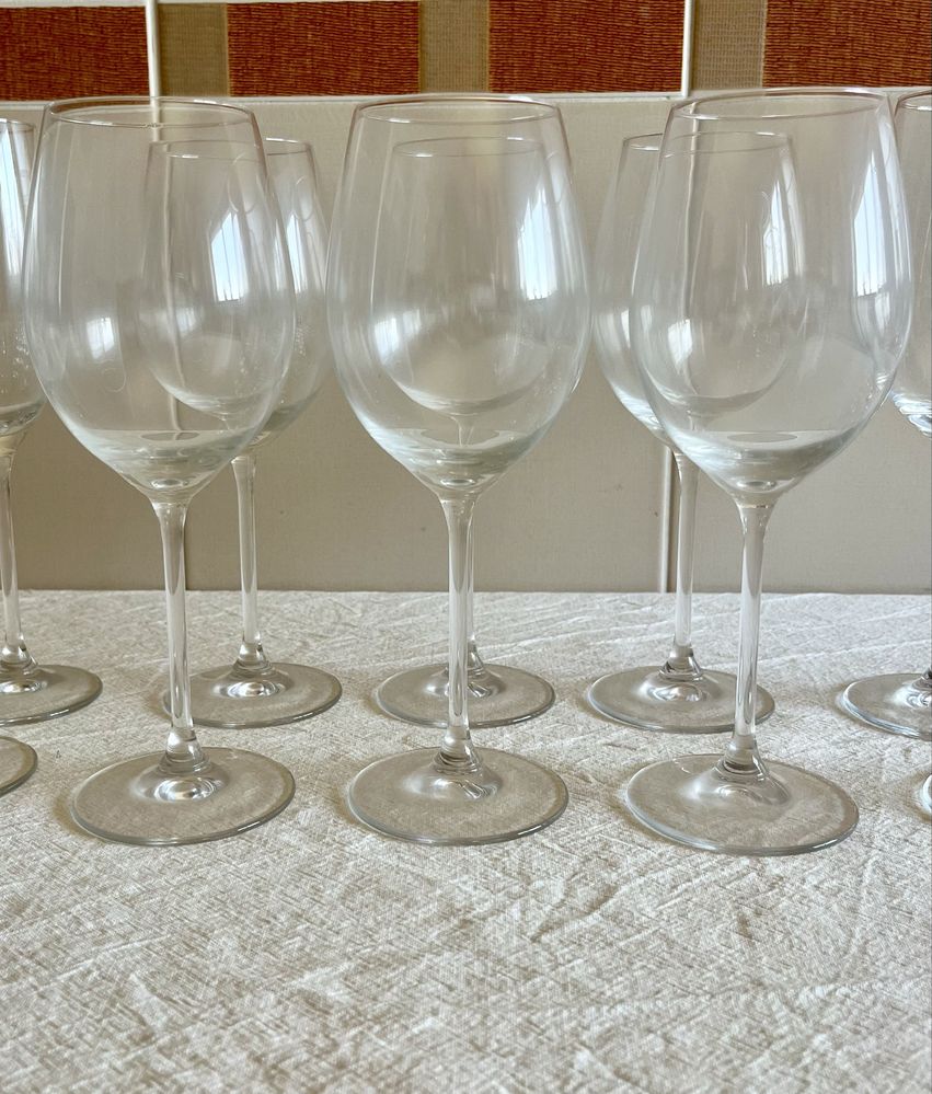 Conjunto de 36 copos com pé NOVOS (vinho, água e champanhe)