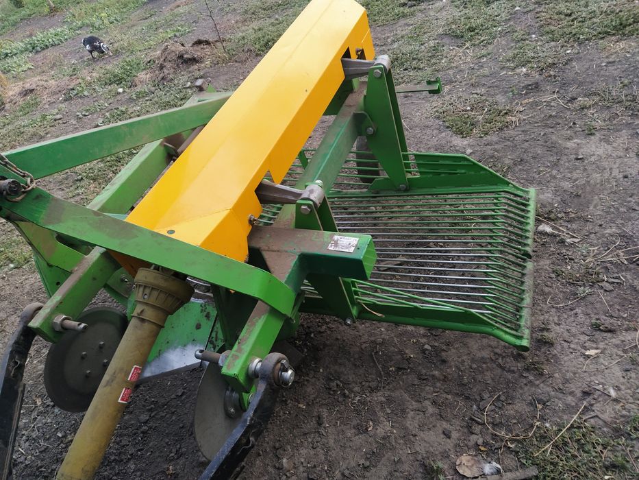 Продам картоплекопалку