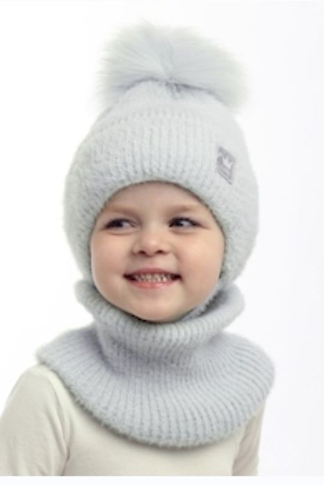 Нові зимові шапки і комплекти з бафом / шарфом на дівчат розпродаж