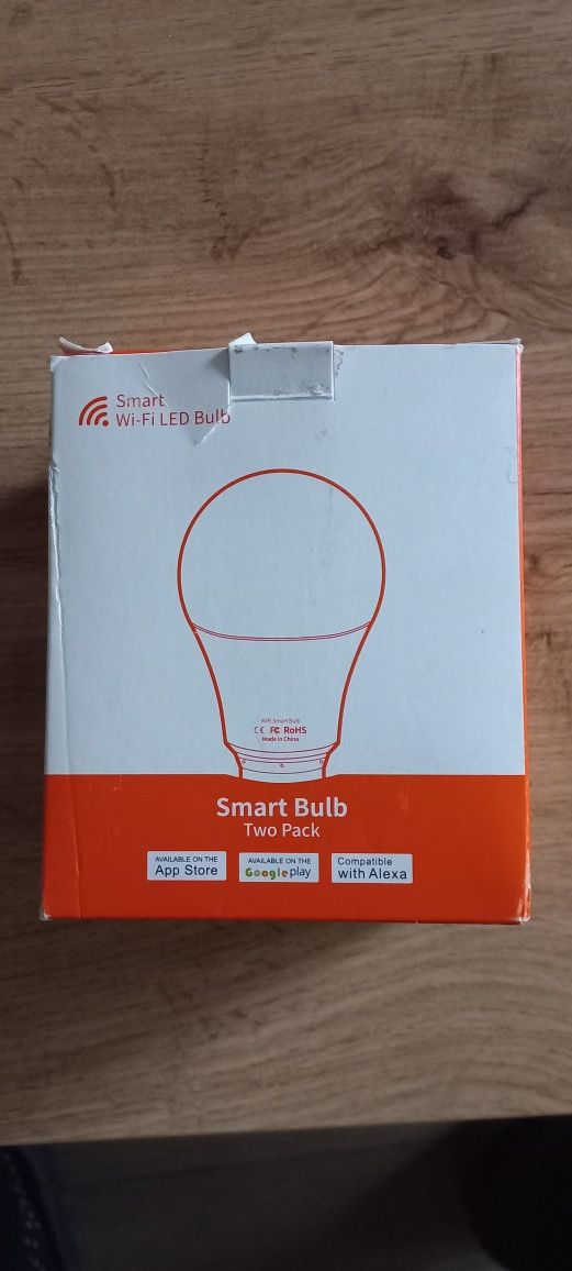 Smart bulb Two pack.