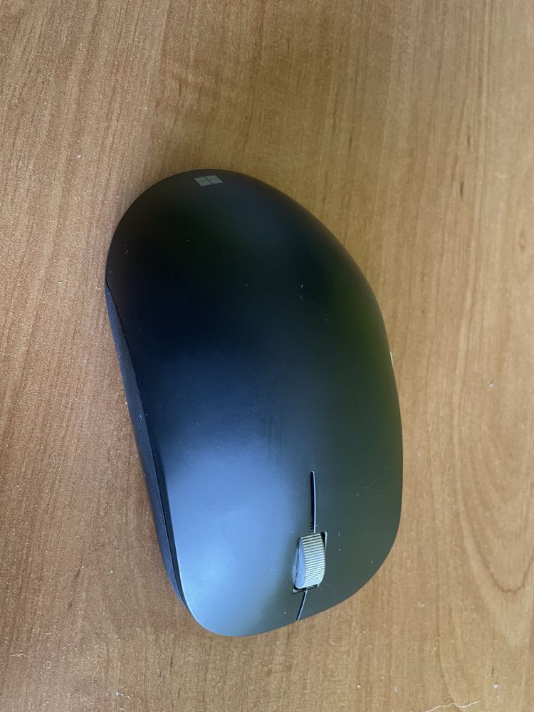 Microsoft Ergonomic Mouse