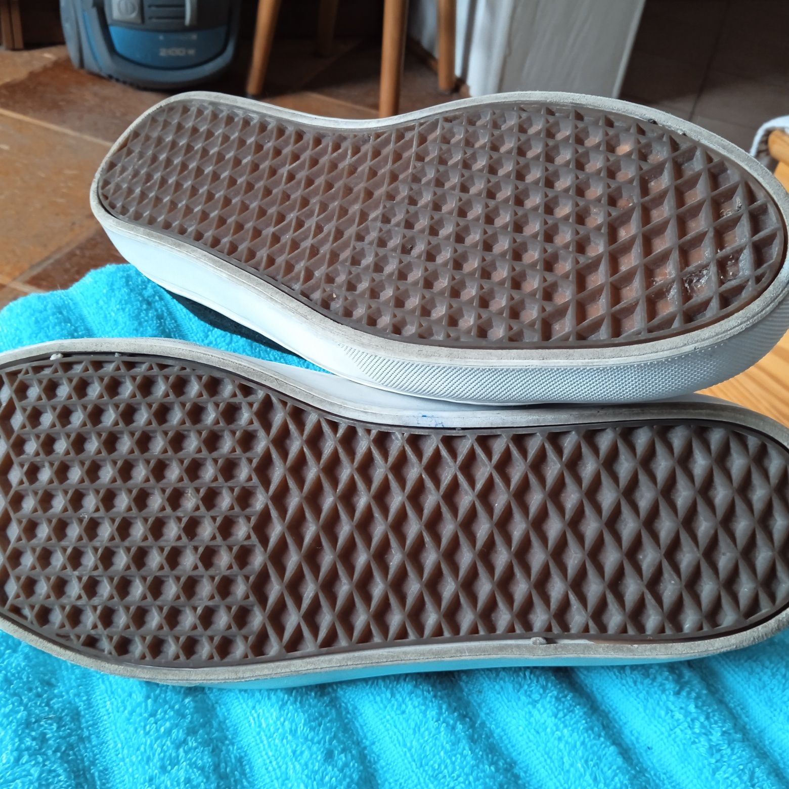 VANS 42 sportowe skóra naturalna