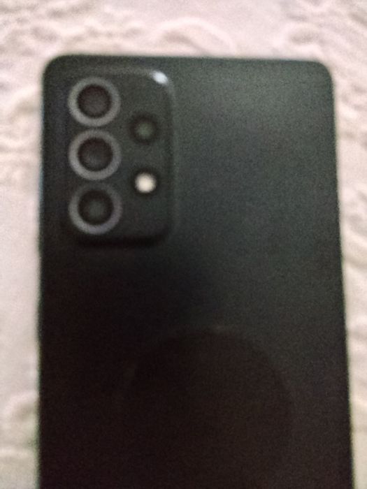 Vendo telemóvel Samsung Galaxy a52s está como novo tem película e capa