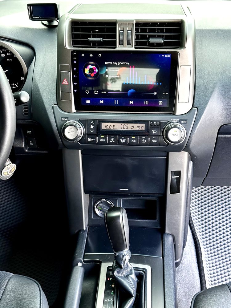 Land cruiser prado. Лэнд крузер прадо
