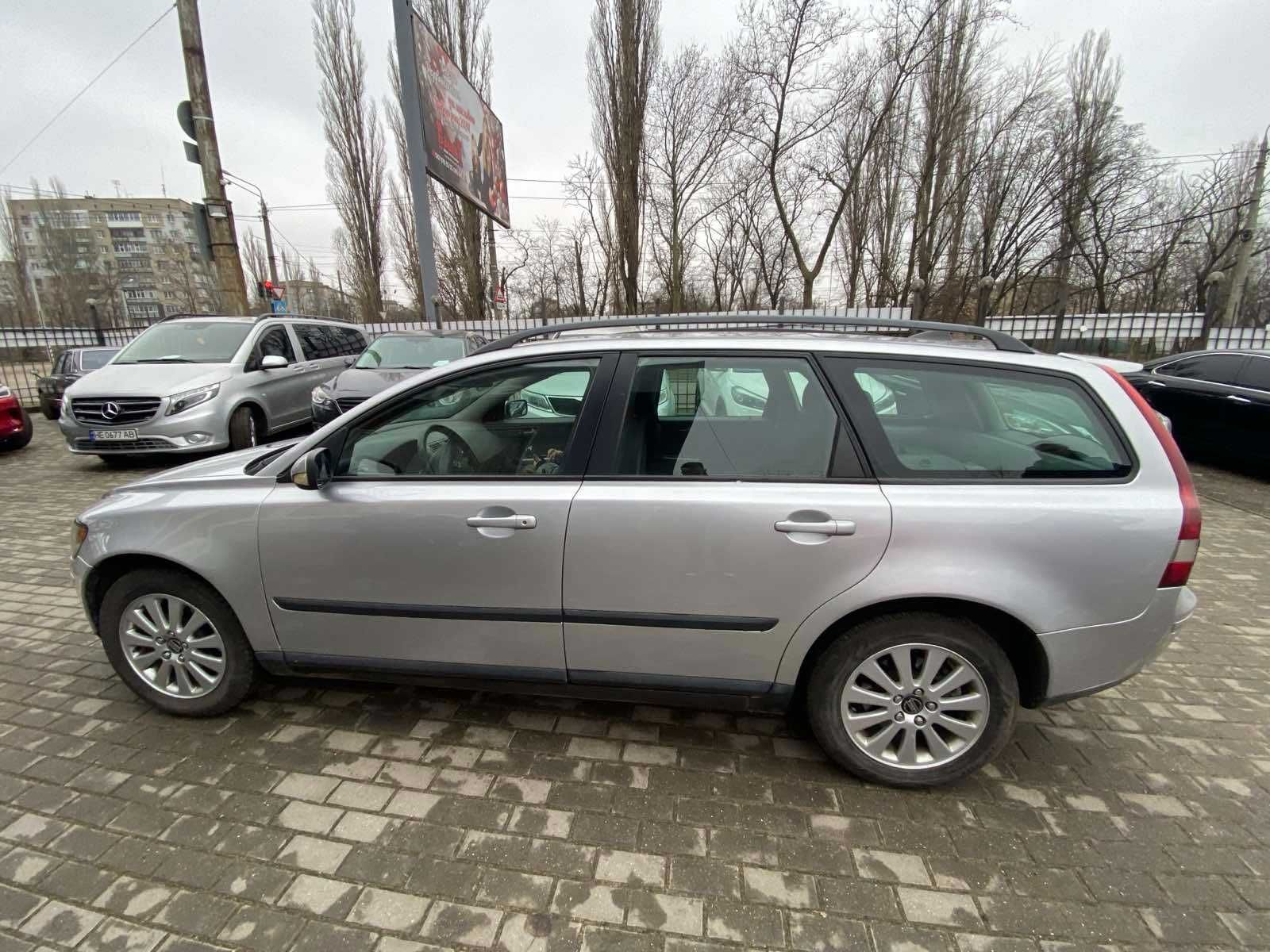 Volvo V50 2005 року 2,4 л. газ/бензин