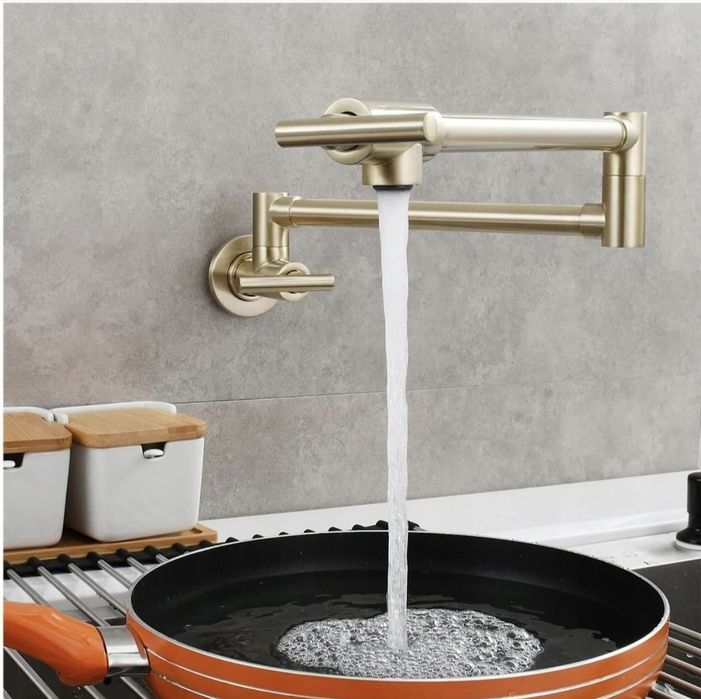 Bateria ścienna złota nad płytę indukcyjna