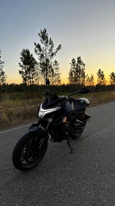 CF MOTO 800NK 2024