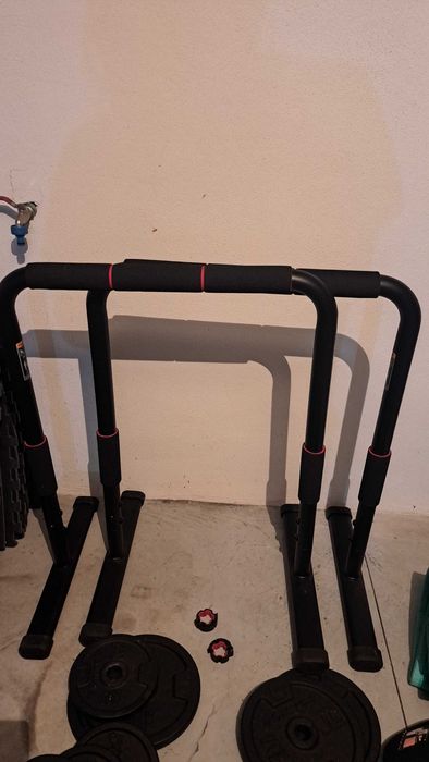 Barras de Fundos Ajustáveis e Compactas Musculação