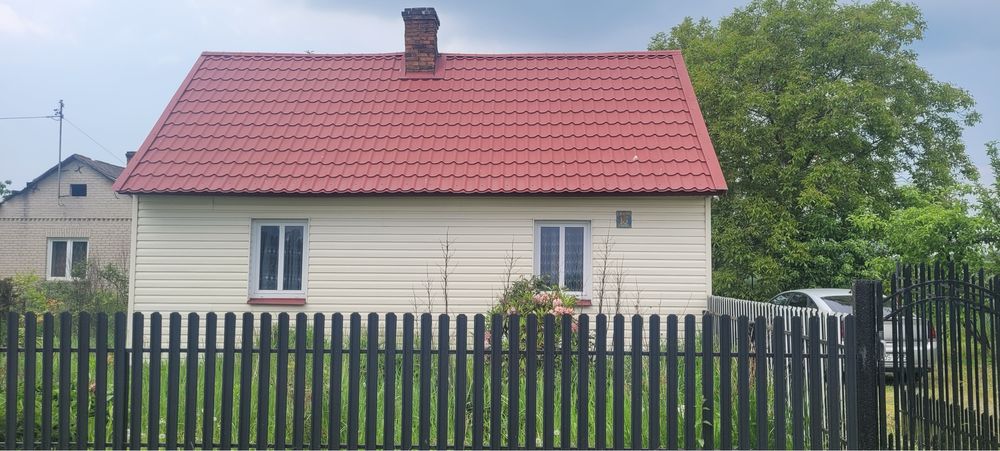Sprzedam działke z budynkami gospodarczymi i polem