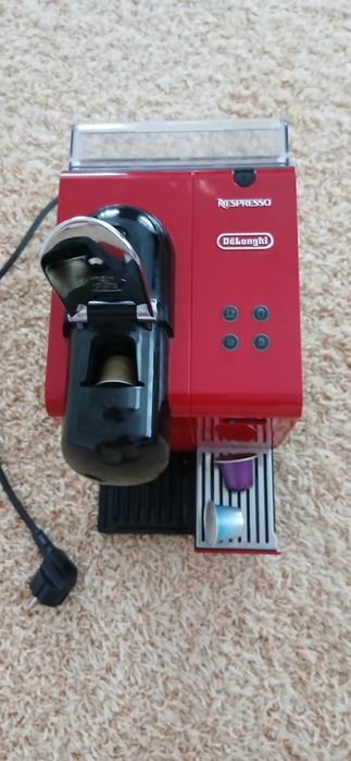 Продам Кавоварку Delonghi