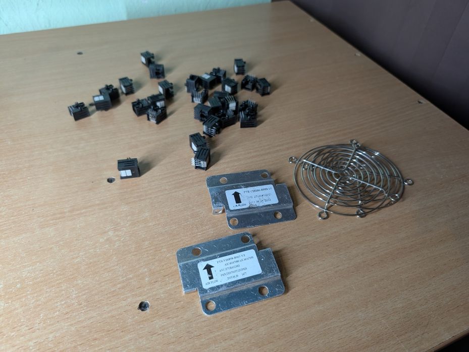 Роз'єми RJ45 (29шт) + кулер решітки + airflow пластини — (опт дешевше)
